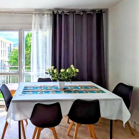 Appartement 3 Pieces A Seulement 5km De Paris - For 2 To 7 Guests ! *